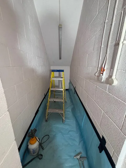HSE-licensed asbestos gasket strip-out in N1